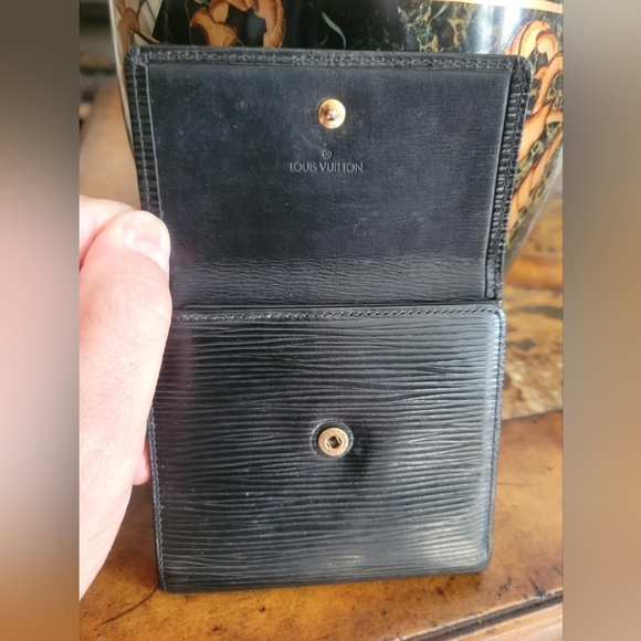 Louis Vuitton Epi wallet - Picture 4 of 12